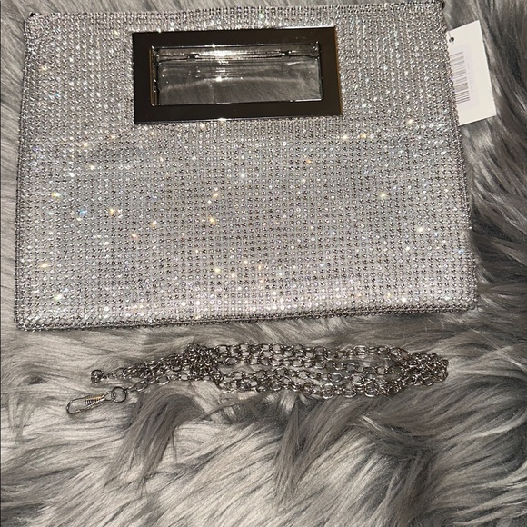 Elegant Silver Clutch Bag - Picture 4 of 4